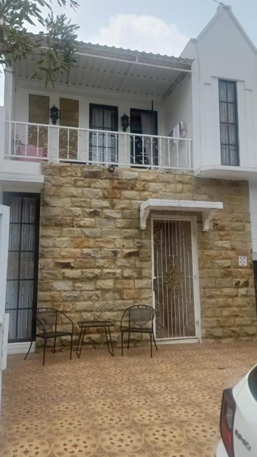Arsya Bagas Villa